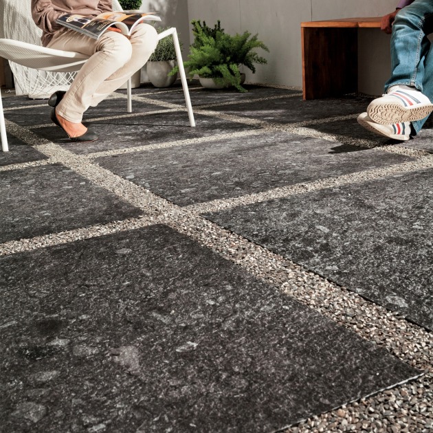 Svart RR03 lauko plytelės (4)