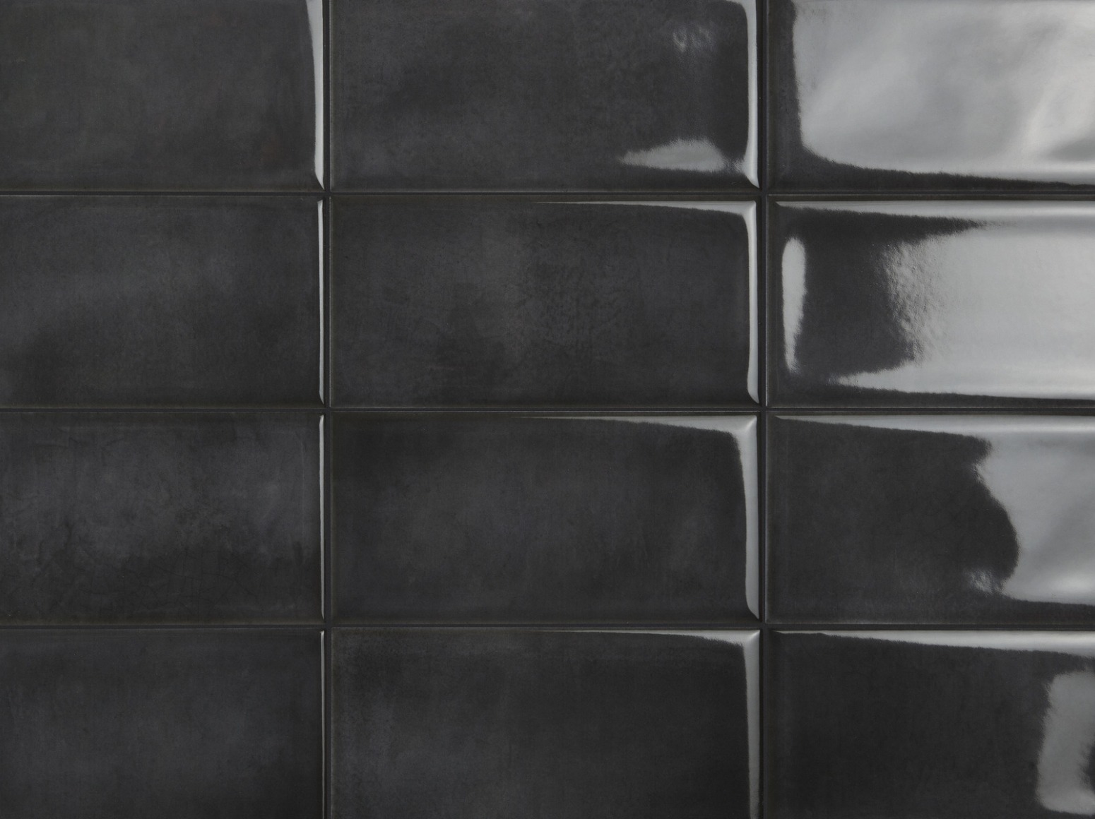 Be In Black plytelės