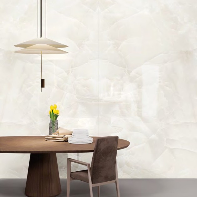 Onyx Ivory Bookmatch plytelės (4)